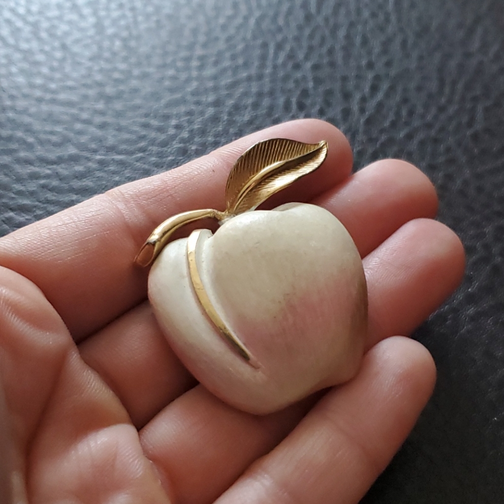 Vtg Pastelli Brooch